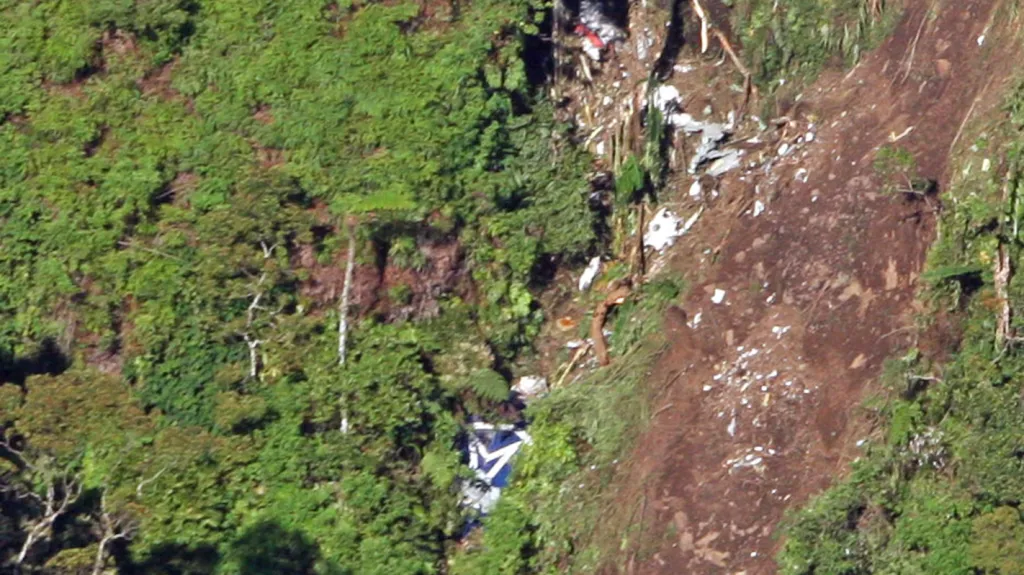 Trosky ruského letounu v Indonésii