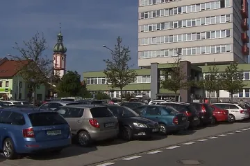 První hodina levná, další třikrát dražší. Frýdek-Místek mění pravidla parkování
