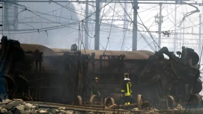 Požár cisternových vagónů v Itálii