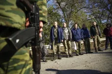 Přelomová dohoda o Ukrajině: Kyjev a separatisté si vymění stovky zajatců