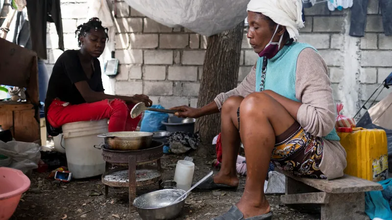 Domov pro rodiny ohrožené gangy v Port-au-Prince