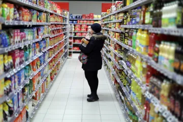 Inflace v eurozóně v říjnu klesla na 0,7 procenta, v EU na 1,1 procenta. Ceny rostou nejpomaleji za tři roky