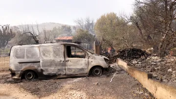 Následky požáru u obce Grebaštica