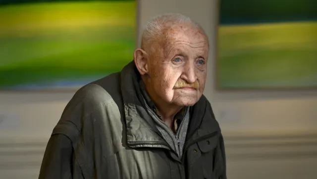 Sochař Hendrych představuje průřez svou tvorbou v Topičově salonu