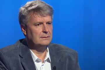 Komunisté nemají ambici být součástí vlády, komentuje Grospič budoucnost kabinetu