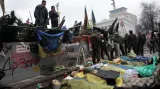 Události, komentáře: Rok od krveprolití na Majdanu