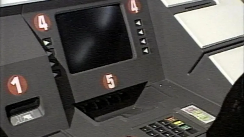 První bankomat v Československu