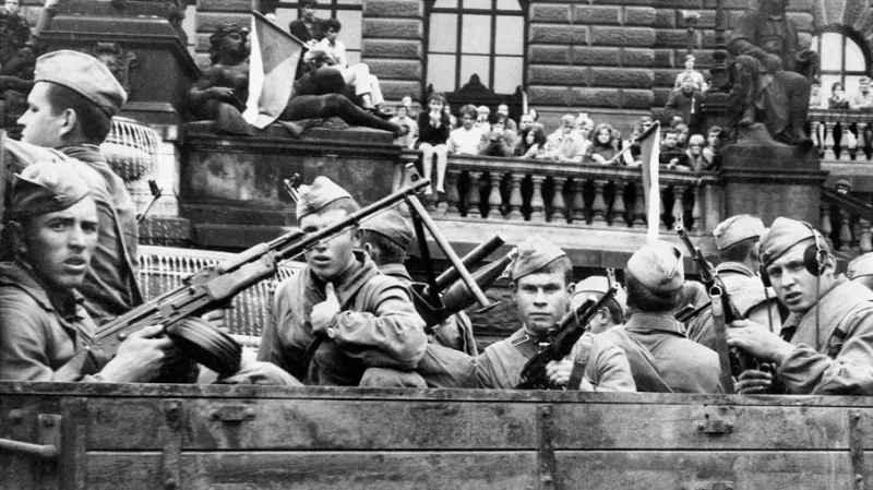 Srpen 68 na snímku Paula Goldsmitha