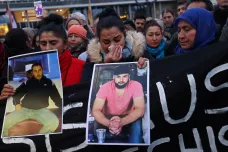 Německo po rasistickém teroristickém útoku zpřísní ochranu mešit, nádraží i hranic