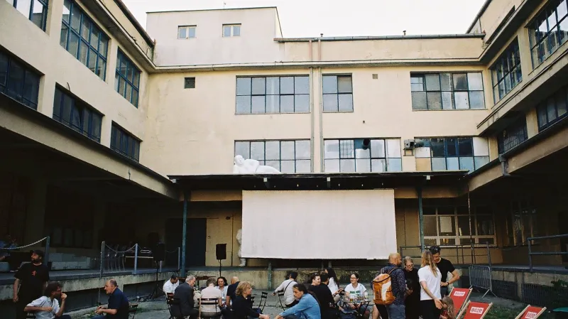 Letní kino v Pragovce