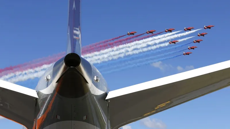 Ve Farnborough začal oblíbený aerosalon