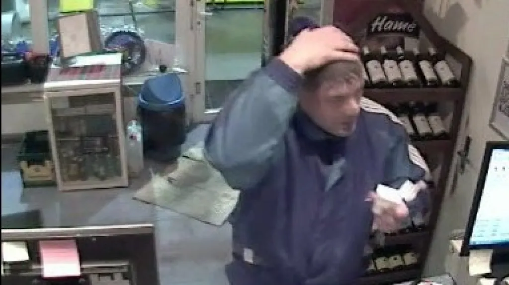 Policie hledá pachatele loupežného přepadení