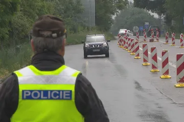 Přibývá migrantů, kteří nelegálně projíždějí Českem. Policie dál počítá s namátkovými kontrolami