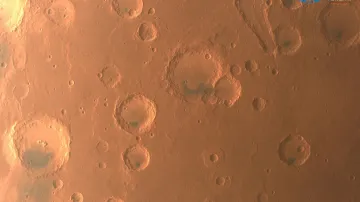 Nové snímky Marsu od čínské družice