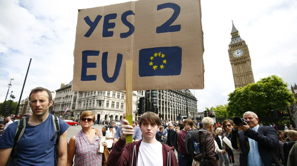 Příznivci setrvání Británie v EU