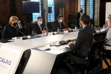 Frontex nasadí v Lamanšském průlivu letadlo. V Calais se dohodlo posílení boje s nelegální migrací