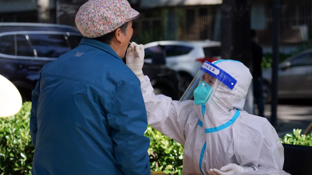 Testování na koronavirus v Pekingu