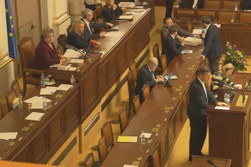 O zbudování a umístění úložiště jaderného odpadu rozhodne jen vláda, schválila sněmovna