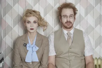 Recenze: Divadlo Na zábradlí trpí divácky vzrušivou Posedlostí