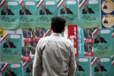 „Mít parlament je vtip.“ Mladí Íránci chtějí bojkotovat volby, režim vyřadil ze hry tisíce reformistů