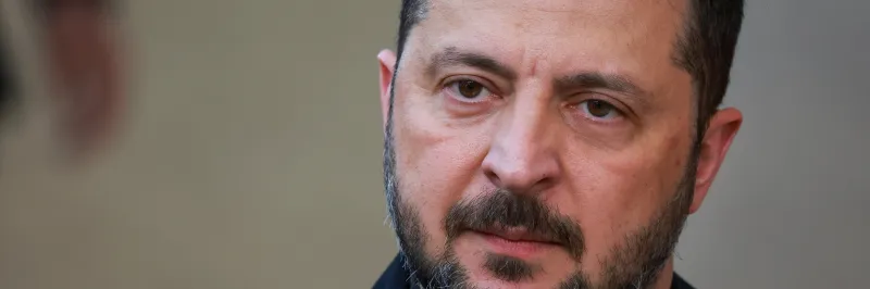 Ukrajina zasáhla ropné zařízení na Krymu, oznámil Zelenskyj