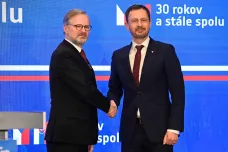 Slovensko pomůže Česku s přípravou obranné dohody s USA, uvedl Heger po společném jednání vlád