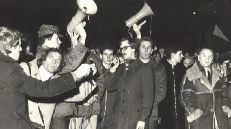 Komorowski byl za své názory před rokem 1989 vězněn