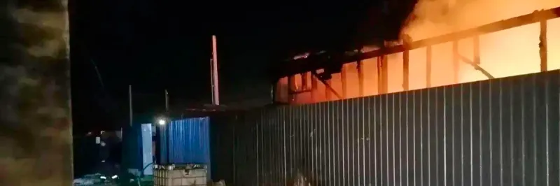 Rusové zabili deset lidí u Charkova, Ukrajinci poslali stovky dronů na Moskvu