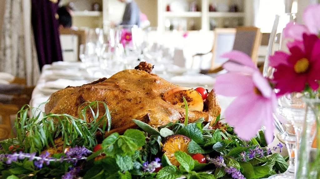 Piano Nobile, Chateau Mcely