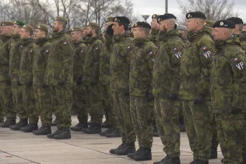 České armádě se nedaří nabrat dostatek lidí