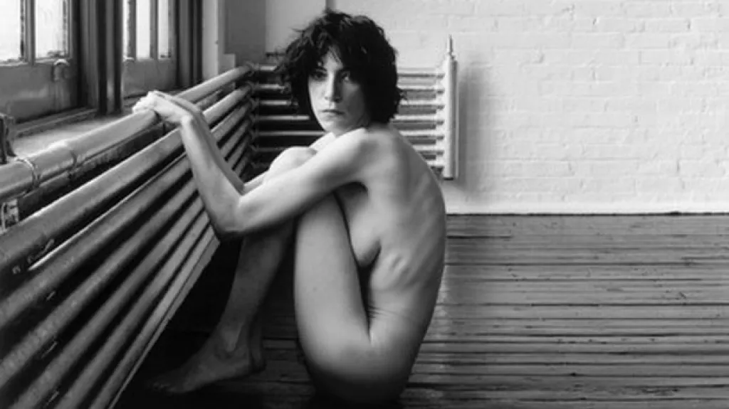 Patti Smith na fotografi Roberta Mapplethorpea (1976)