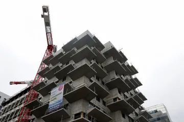 Europoslanci schválili plán, který do roku 2030 počítá s nulovými emisemi nových budov