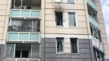 Následky dronového útoku na část Moskvy Zelenograd