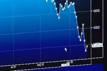 Topolánek nabídne léky na krizi v neděli, Paroubek počká s „grilováním“, Klaus by dělal co nejmíň