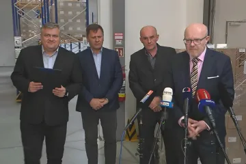 Omezíme výpadky léků, slíbil Válek. V pondělí by každá lékárna v Česku měla dostat dvacet balení penicilinu