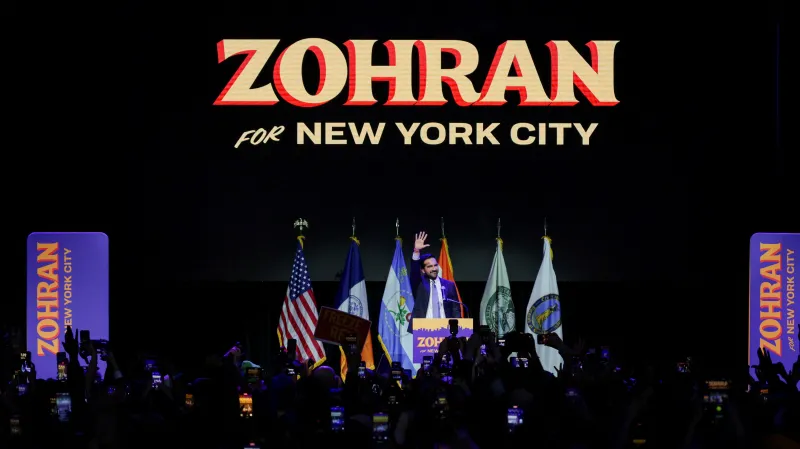 Volby na starostu v New Yorku vyhrál demokratický socialista Mamdani