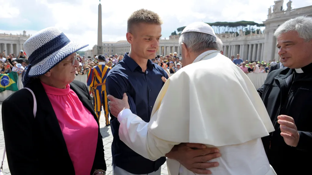 Tomasz Komenda se v roce 2018 setkal s papežem Františkem