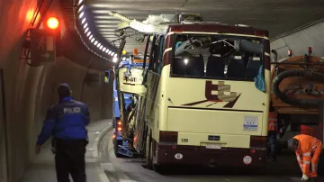 Vrak havarovaného autobusu