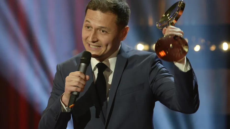 Sportovní komentátor: Vojtěch Bernatský