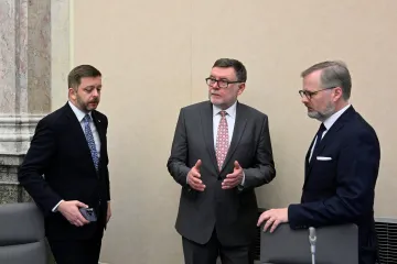 Vláda podpořila vyslání vojenských policistů na Ukrajinu a speciálů do Nigeru