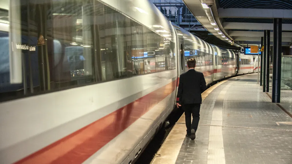 Stávka na německé železnici komplikuje dopravu už druhý den