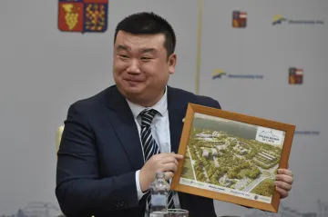 Smlouva o prodeji pozemků u Pasohlávek je podepsaná. Čínské lázně tam mají vyrůst do sedmi let