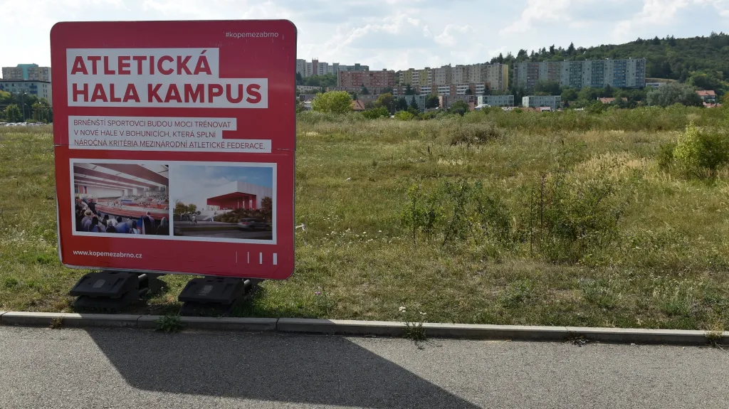 Pozemek pro stavbu atletické haly