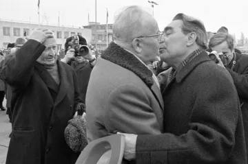 Od založení socialistické RVHP uplynulo 70 let. Provázela ji řada absurdit i lidová tvořivost