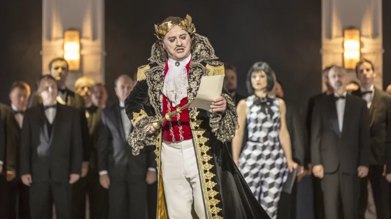 Maškarní ples v Národním divadle