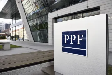 CME po oznámení o převzetí skupinou PPF ztrácí i na pražské burze