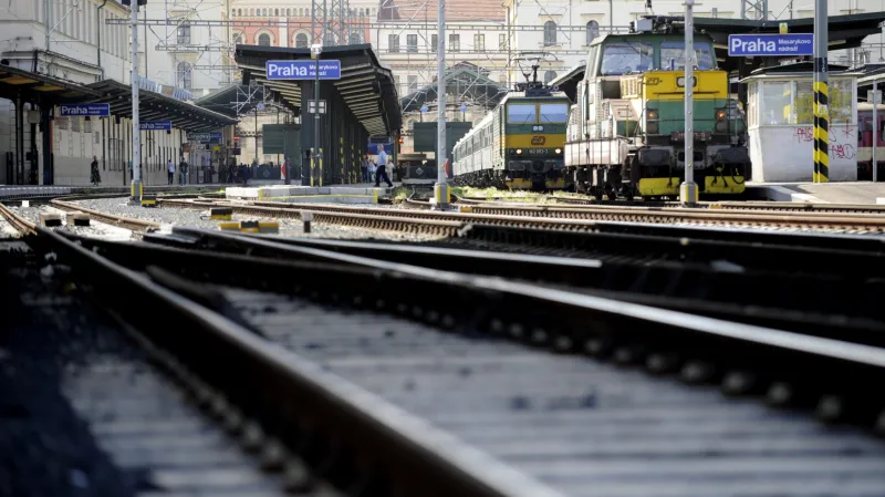 Děčínské rychlíky opět jezdí na Masarykovo nádraží – tak jako v časech parních Mikád a Albatrosů.