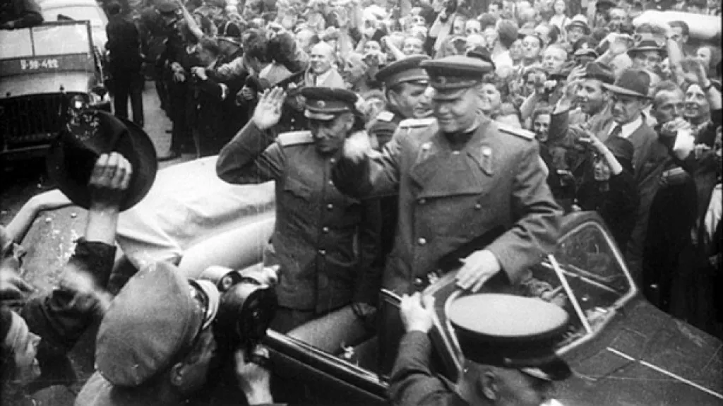 Maršál Koněv při osvobozování Prahy