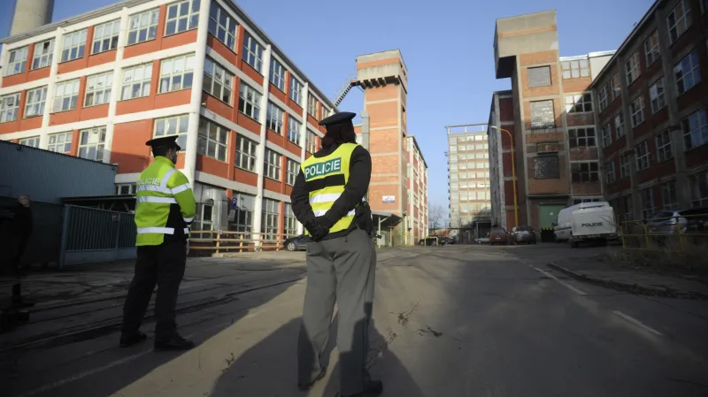 Policie zasahovala ve 45. budově zlínského areálu