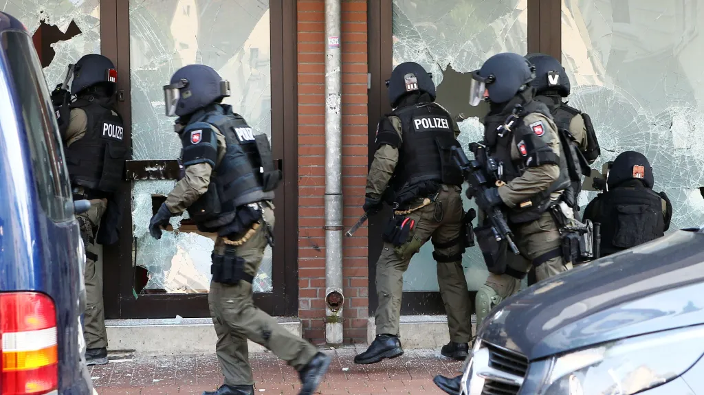 Razie v dolnosaském Hildesheimu proti tzv. salafistům